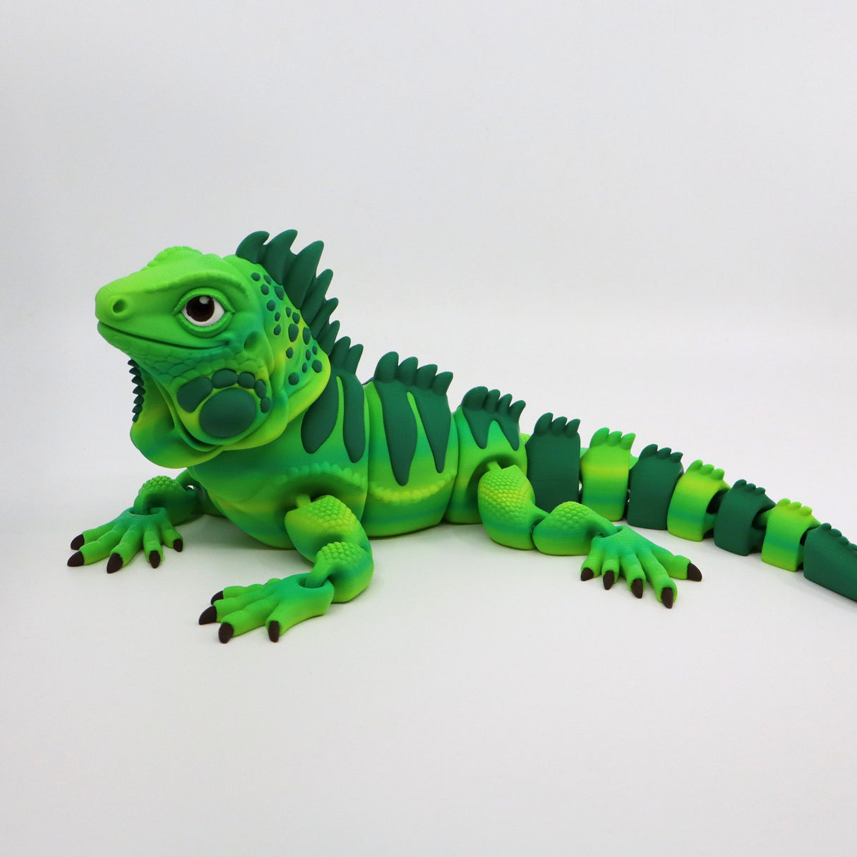 Large Iguana - Fully Articulated - Lifelike